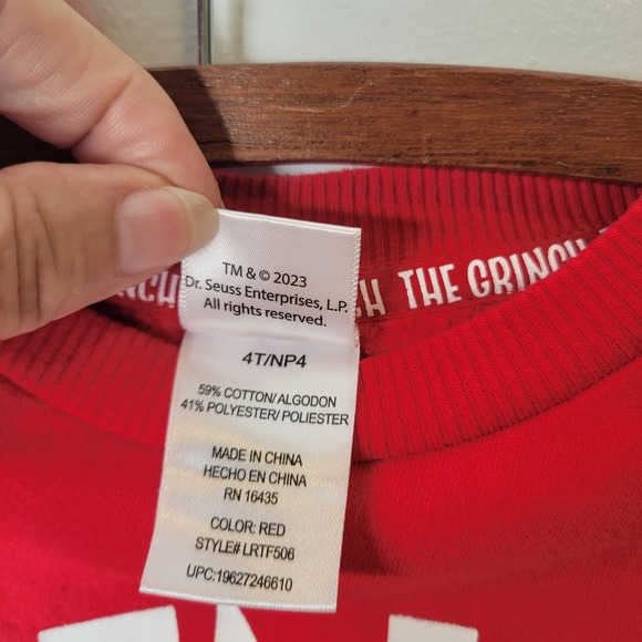 The Grinch Dr Seuss Red Sweatshirt Pullover Top 4T Graphic Whimsy Cute Festive - Picture 3 of 10